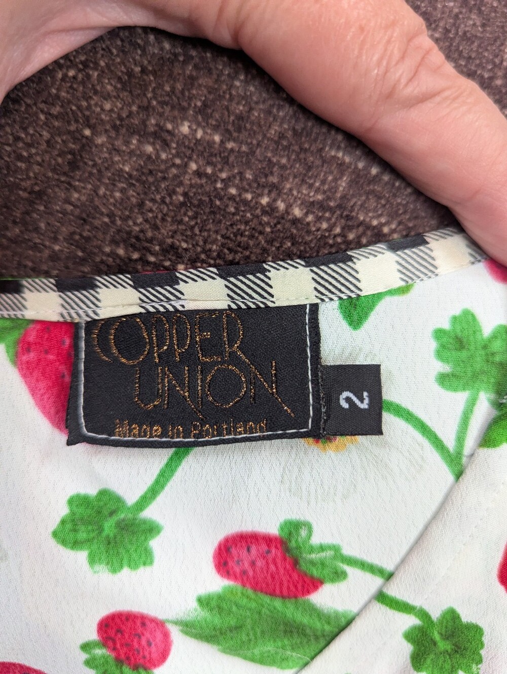 Copper Union Size 2X White Strawberry Print Women's Dress - Picture 2 of 2